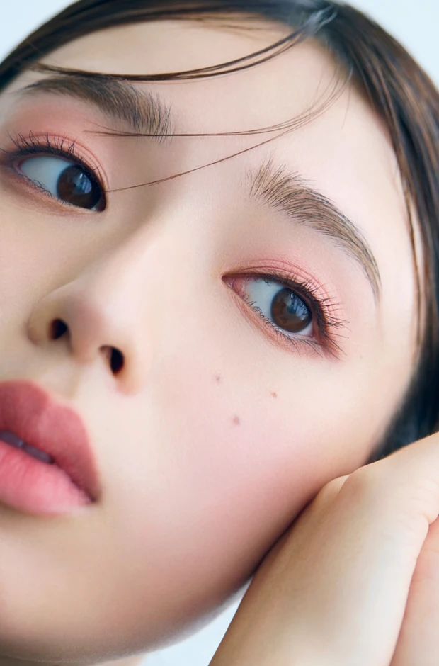 白石聖 秋 トレンド ピンクメイク 2