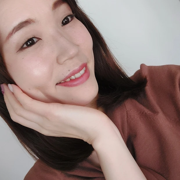 【ヴィセ ニュアンス マット クリエイター2色をスウォッチ！】透け感マットで立体的で上品な目元に。マット苦手さんこそ使ってみて♡_6_3