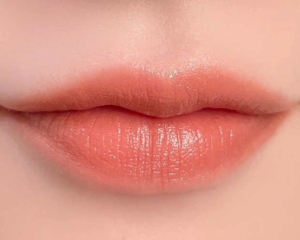 SUQQU(スック)マーブル カラー リップスティック 101 霞茶-KASUMICHA- メイク サマーコレクション2023