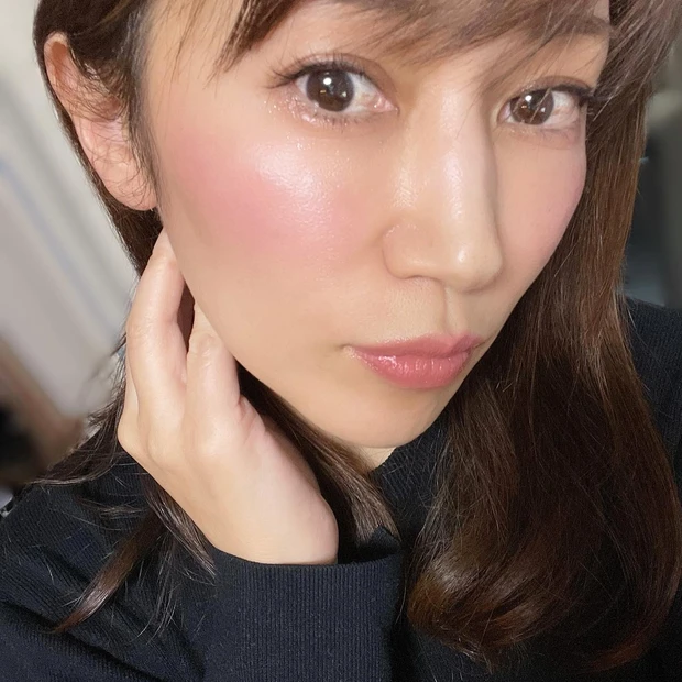 春コスメ2021！これ1本で可愛いツヤ肌に♡ディオール初のスティック状チーク【スティックグロウ】_4_1