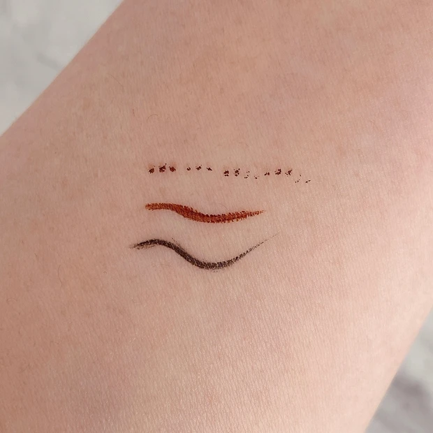 【フジコってやっぱりすごい👏】マンネリメイクから脱却！ドットライナーと絶妙グレーで、大人の抜け感を目指す✊Fujiko「仕込みアイライナー」✨_3_3