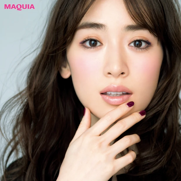 秋冬のメイクにもマッチする、“内側しっとり系”最新パウダリーファンデーシ…