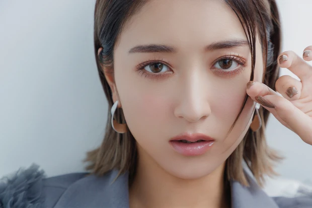 マキア　山本舞香のBeauty Script　みちょぱ　池田美優　秋メイク　ボリュームまつ毛　オーバーリップ　ルック