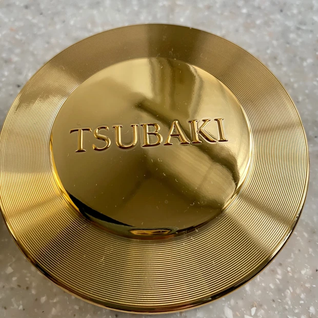 赤と白だけではないTSUBAKIには黒もある!_2_1