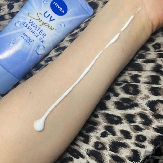 ニベアＵＶ　ウォーターエッセンスＥＸ