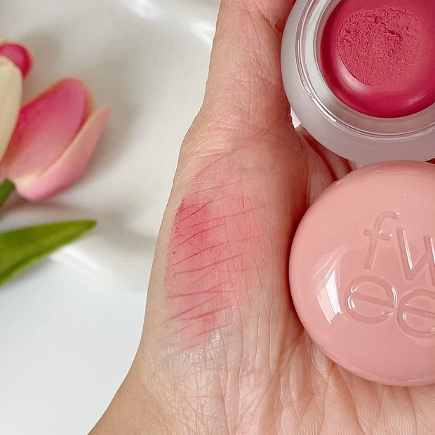 fwee リップアンドチーク ブラーリープリンポット ND03