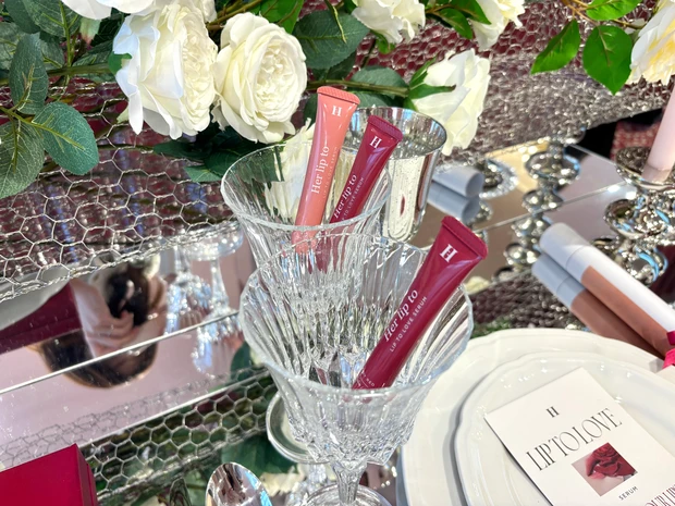 House of Hermeで開催されたHer lip to BEAUTY新作美容液リップ「LIP TO LOVE SERUM」ローンチイベントの様子