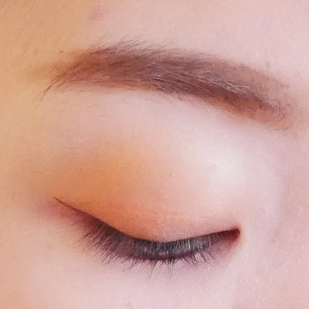 【春メイク】安達祐実さんに学ぶ*オレンジのワンカラーアイメイク_3