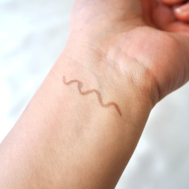 D-UP(ディーアップ)シルキーリキッドアイライナーWP シフォンブラウン