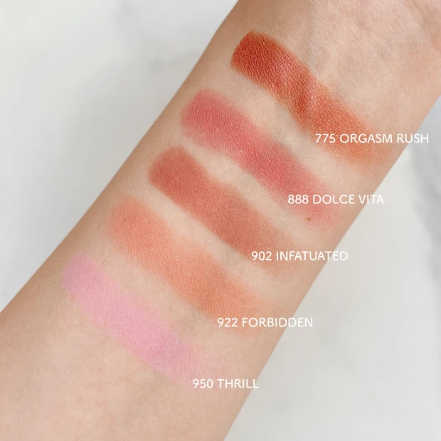 ナーズ ブラッシュN スウォッチ