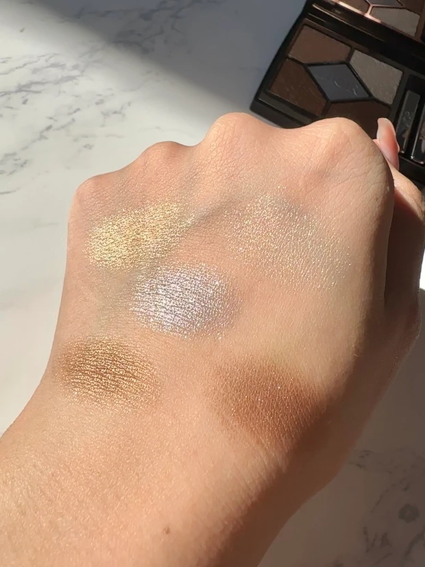 【DIORホリデーコレクション🤍】見てるだけでトキメク。。💞ディオールクリスマスコフレのスウォッチとメイクhow toを紹介🤍✨_2_2