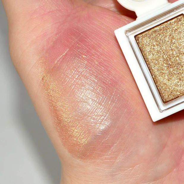 マジョリカマジョルカ シャドーカスタマイズ ブリリアントグリッター GD862 月の砂