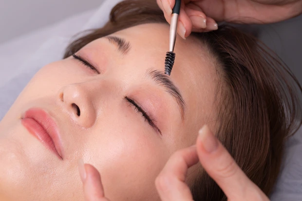 眉毛サロン　眉サロン　眉毛　眉　体験レポ　ハリウッドブロウリフト　HBL