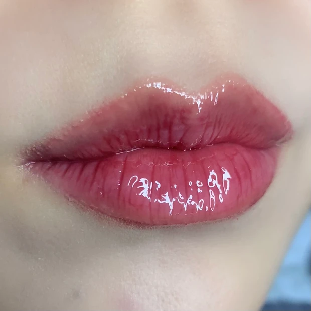 fwee(フィー) 3Dボリューミンググロス チェリーコーラ70% リップメイク