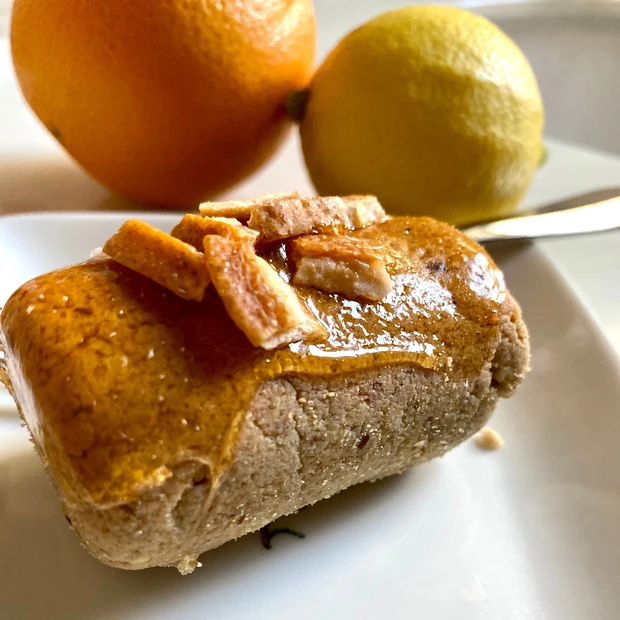 合成保存料不使用、食べずに顔に!お手本がイギリスのお菓子の洗顔料は白ゴマ入り。え〜!_1_2