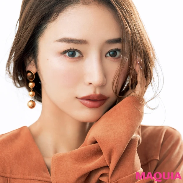 【イエベに似合うブラウンリップ6選】赤みor深み系カラーを選べば間違いな…