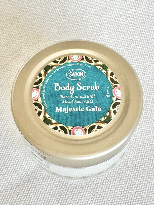 ボディスクラブ　スクラブ　SABON