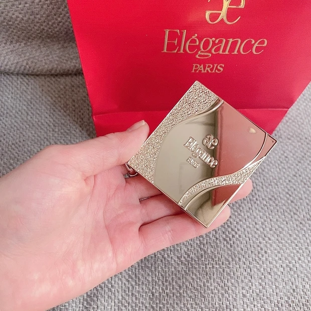【エレガンスアルモニーアイズ】持っていて損はなし♡上品かつ華やかな定番アイシャドウ_7