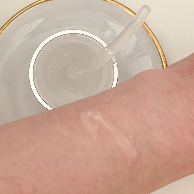 デジタル疲労による目もとのむくみを払拭!【イプサ】の「セラム 0 アイ」で、なめらかですっきりとした目もと印象へ #金曜日の肌投資コスメ_4