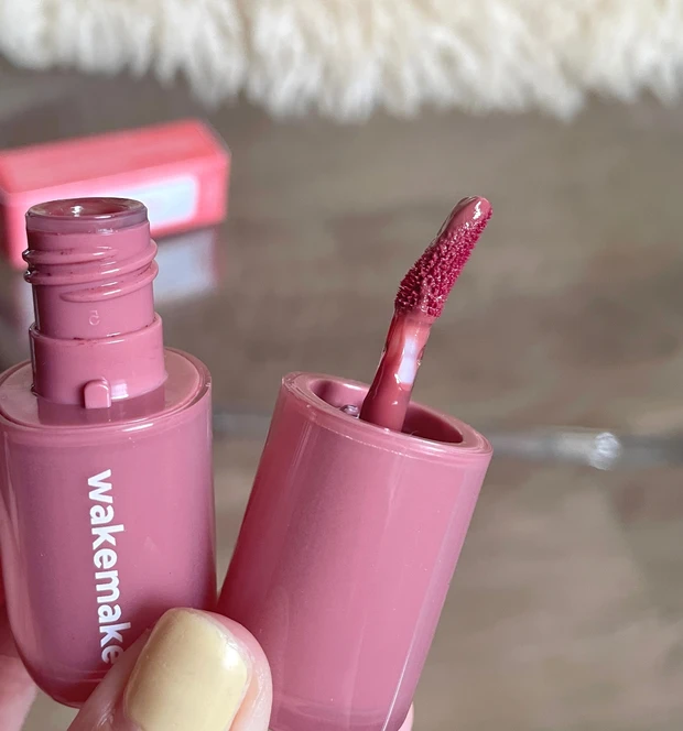 韓国コスメ、リップ、ウェイクメイク