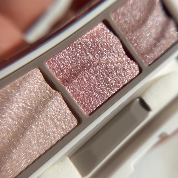 693円で買える？！セザンヌ新作透けツヤアイシャドウで時短美グラデ♡「ライティングアップアイシャドウ」_7