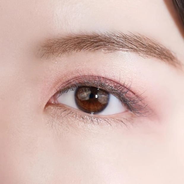 【マキア表紙メイク】MAQUIAの1月号の表紙を飾る広瀬アリスさんのメイクに挑戦！女優メイクに近づくポイントを解説。_8_2