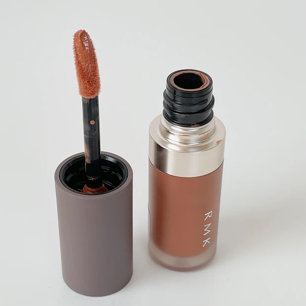 RMK リクイドマットリップカラー 02 スウォッチ