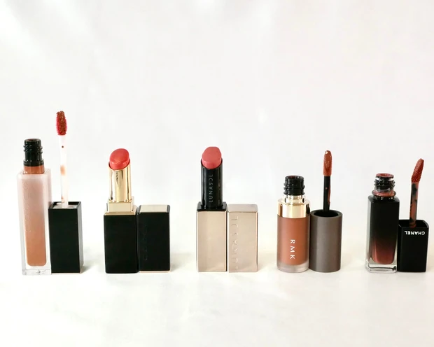 トラベルポーチの中身 リップ