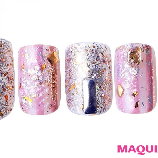 ミラーボール級の輝きを放つ「ゴージャスラメ」ネイルで、パーティの主役！