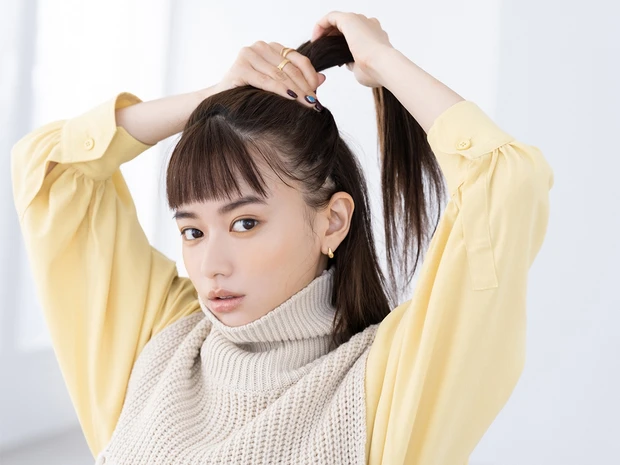 定番ハーフアップの進化形って? 【山本舞香×北原果】あえてのきっちりハーフアップが新しい!_5