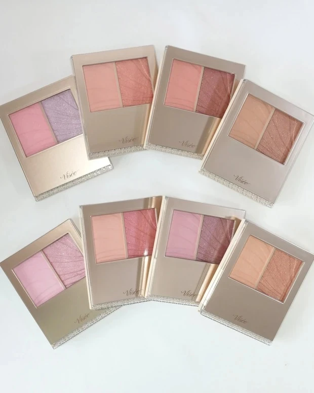 ヴィセの新作チーク レイヤード フルリ チーク とは