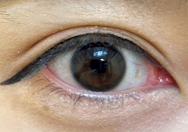 落ちない 3650 アイライナーをお試し 朝