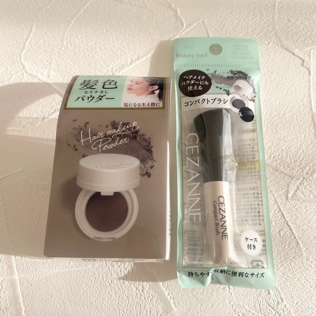 ヘアケアブラシとコンパクトブラシ パッケージ