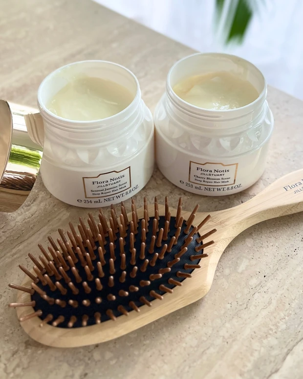 フローラノーティス ジルスチュアート ヘアマスク＆ヘアブラシ