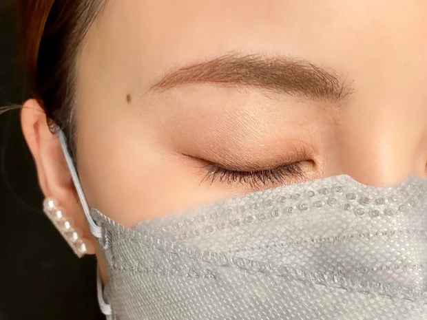 【RMK】肌馴染み抜群さりげないキラキラが素敵な単色アイシャドウ!_4