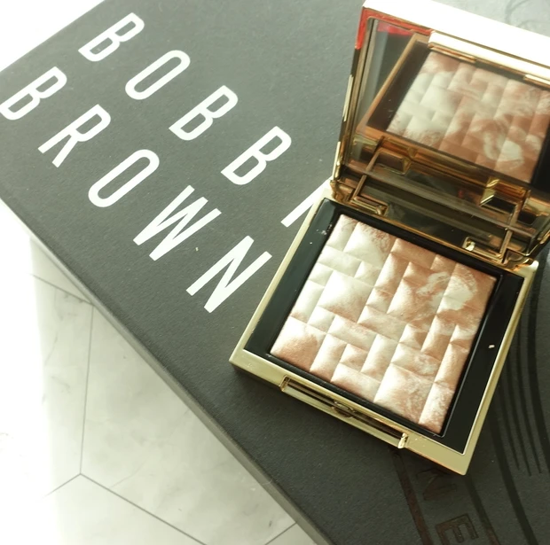 クリスマスコフレ2020第三弾【BOBBI BROWN】争奪戦必至のリュクスパレット＆ミニハイライトは11月13日発売！_4_2