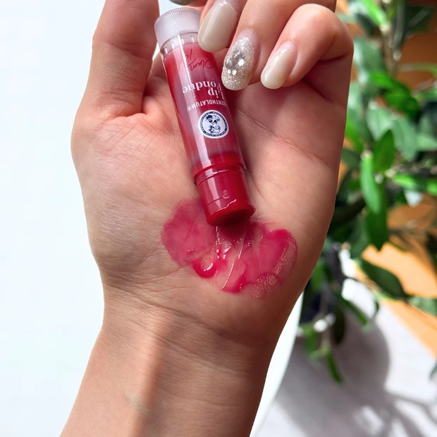 メンソレータム リップフォンデュ プラムレッド スウォッチ