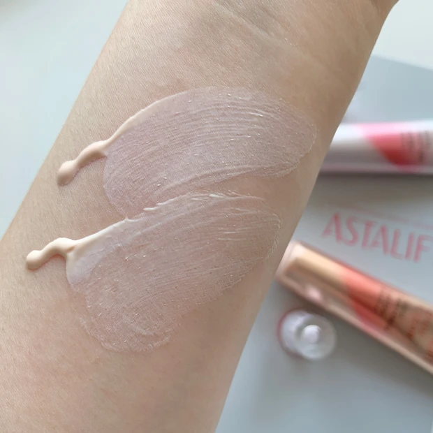 肌質・なりたい肌で選べる！ASTALIFT［アスタリフト］D-UVクリア２種の使用感・仕上がり・違いをスウォッチ多めでレビュー
_8_2