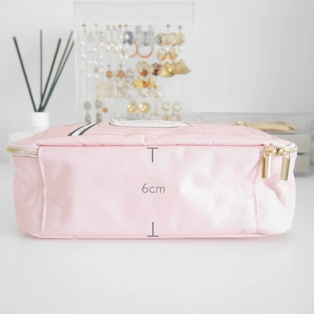 【MAQUIA11月号】付録は大容量で使いやすいToofacedとのコラボポーチ!_2_2