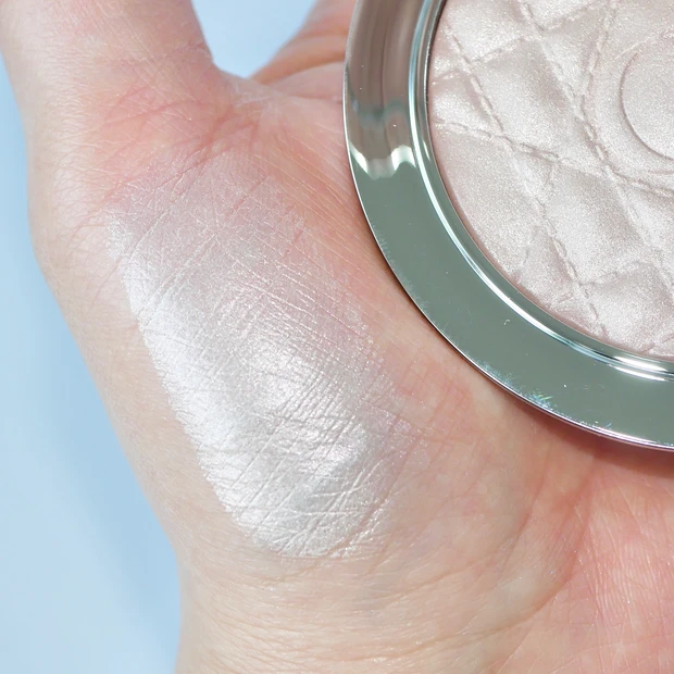 ディオール ハイライト グロウルミナイザー ピンクヘイロー