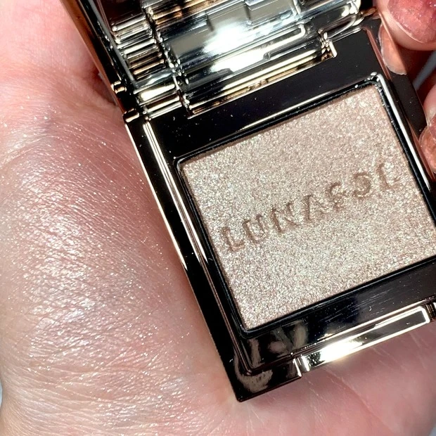 ルナソル モノアイカラーレーション 03 Mirror Ash