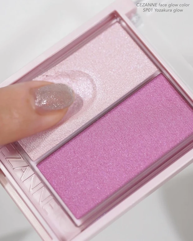 CEZANNEのフェイスグロウパウダーから新色「夜桜グロウ」が登場。ブルベの透明感ハイライトにぴったりの青みピンクがかわいすぎる！_4