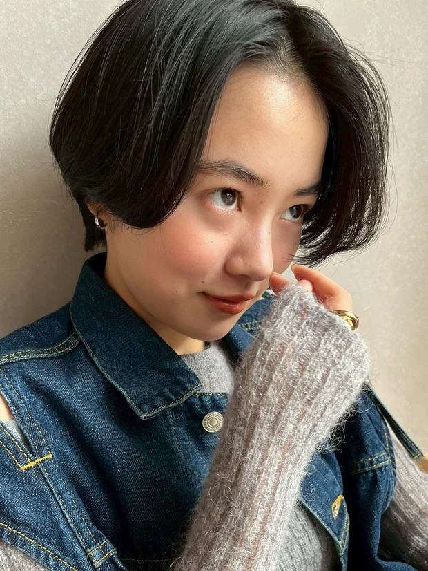 髪型 ショート ショートヘア センターパート ハンサム サイド