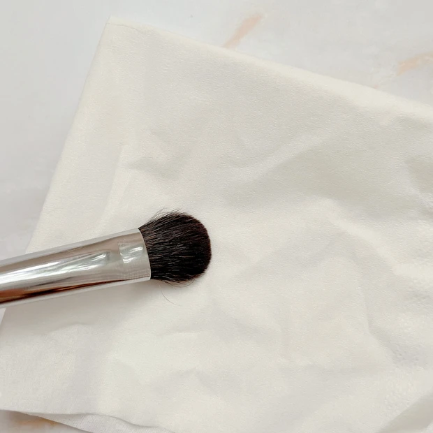 【ダイソー メイクブラシドライクリーナー】おすすめ！ブラシに付いたパウダーを簡単に落とせます！〜金曜夜のぶっちゃけ美容#15〜_5_2