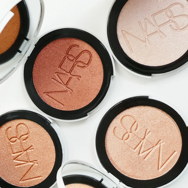 NARSで透明感爆上がり！ 