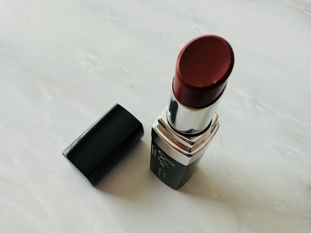 &beのシアーリップ(カシスブラウン)