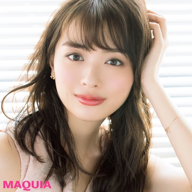 はじめましての出会いに！ コントゥアEYEと血色カラーで大人のモテをしの…