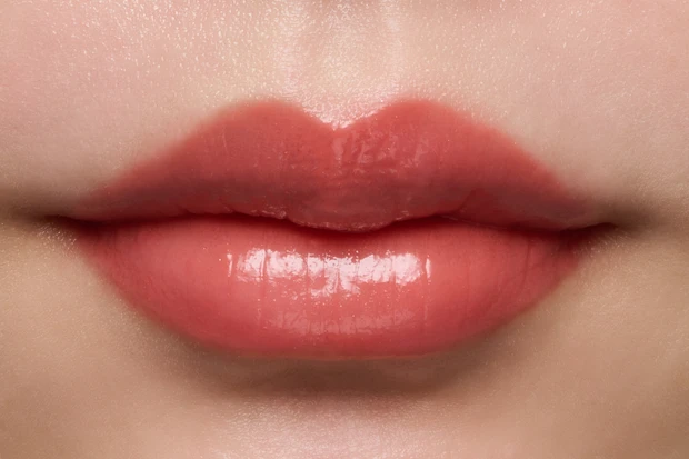 イエベ春　シャネル　リップ ル ルージュ デュオ ウルトラ トゥニュ 174　エンドレス ピンク スウォッチ