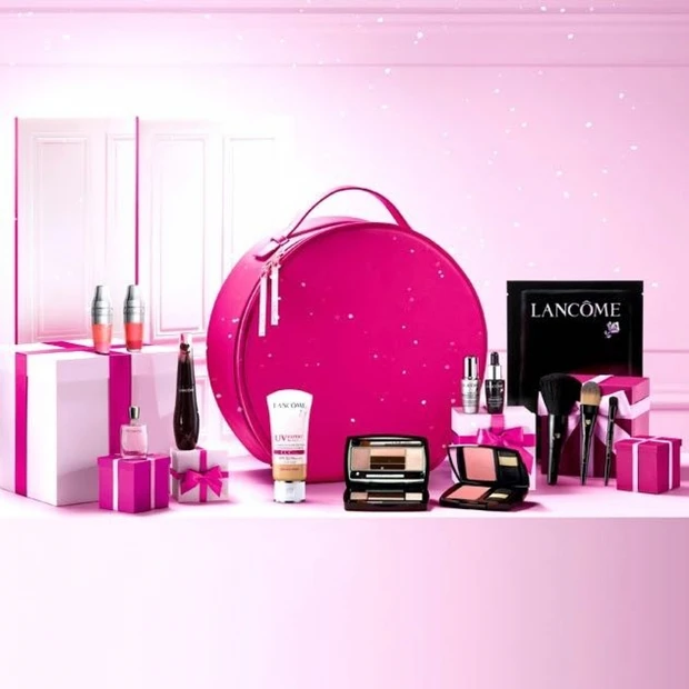 現品がこんなに入ってお得すぎるコフレ!約49000円相当が19000円(税抜) ランコム「ビューティ ボックス」10/7インターネット先行限定発売 10/21全国発売(個数限定)
