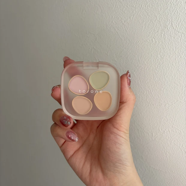 to/one(トーン) コンシーラーでムラのない均一肌に♪使い方や口コミもご紹介♪